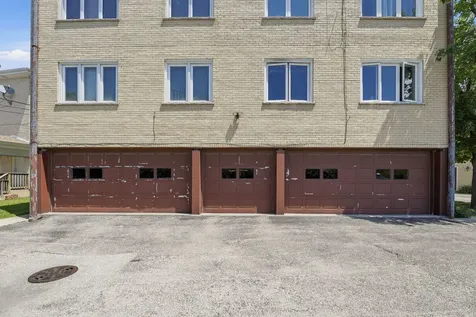 4100 North Neenah Avenue Chicago IL 60634
