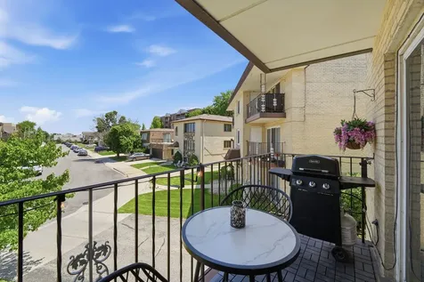 4100 North Neenah Avenue Chicago IL 60634