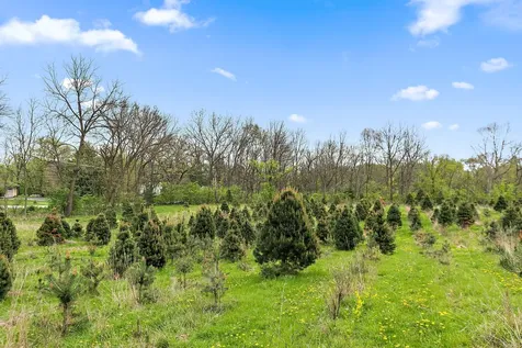 309 Three Oaks Road Cary IL 60013