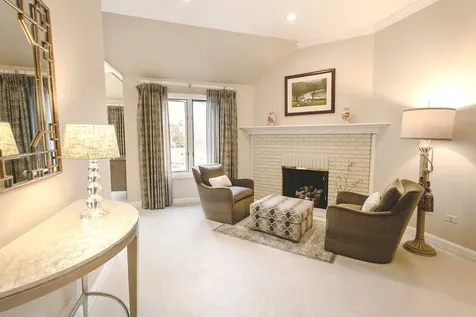 1066 Franz Drive Lake Forest IL 60045