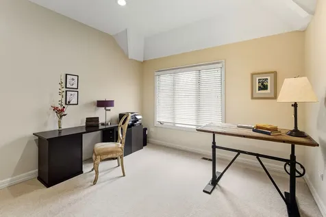 1066 Franz Drive Lake Forest IL 60045