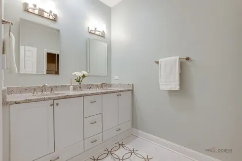1066 Franz Drive Lake Forest IL 60045