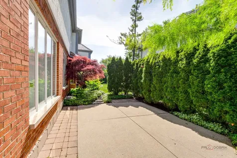 1066 Franz Drive Lake Forest IL 60045