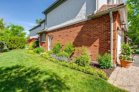 1066 Franz Drive Lake Forest IL 60045