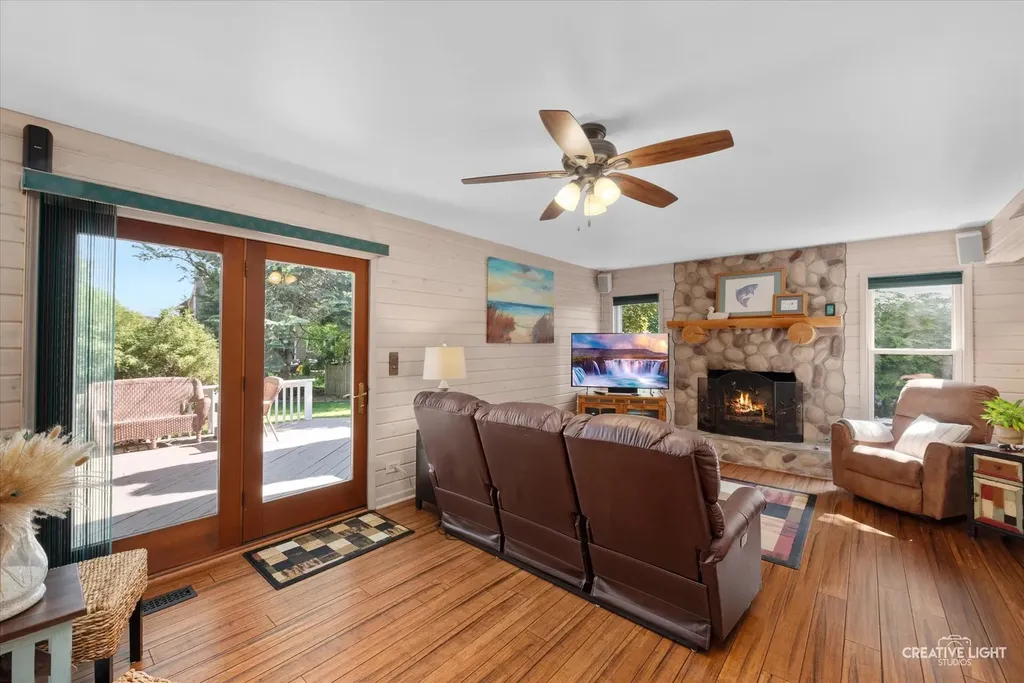 1234 Oakton Lane Naperville IL 60540