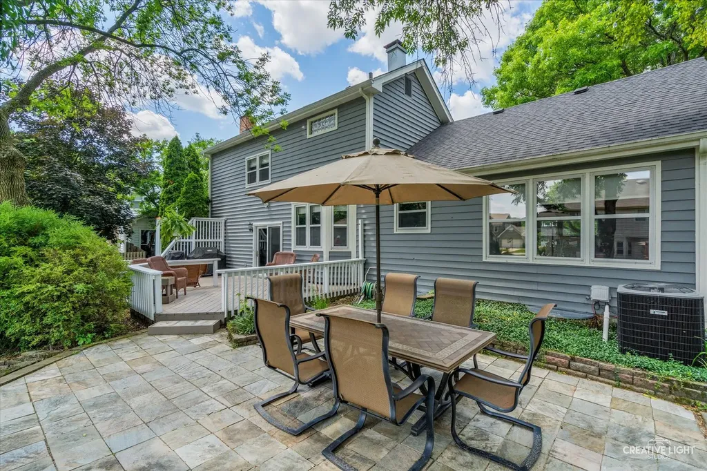 1234 Oakton Lane Naperville IL 60540