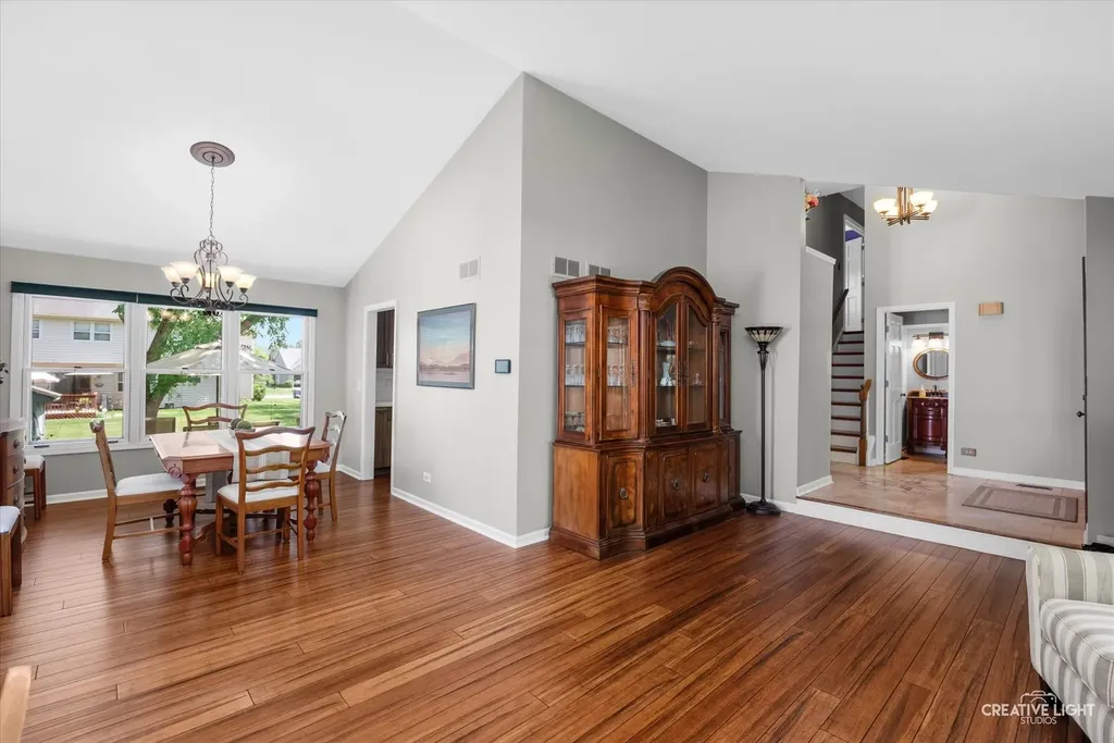 1234 Oakton Lane Naperville IL 60540