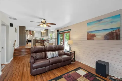 1234 Oakton Lane Naperville IL 60540