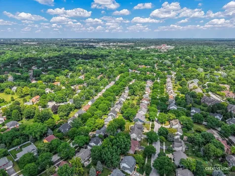 1234 Oakton Lane Naperville IL 60540
