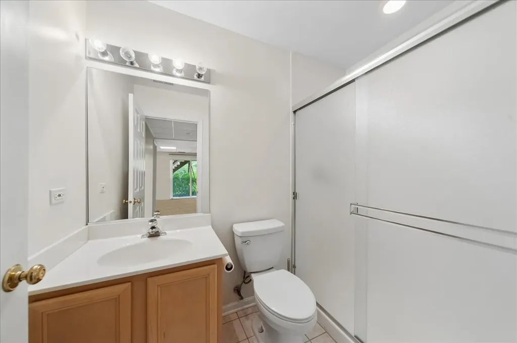 301 Lucille Lane Schaumburg IL 60193