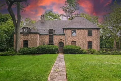 102 Pine Road Barrington IL 60010