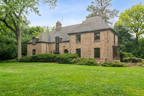 102 Pine Road Barrington IL 60010
