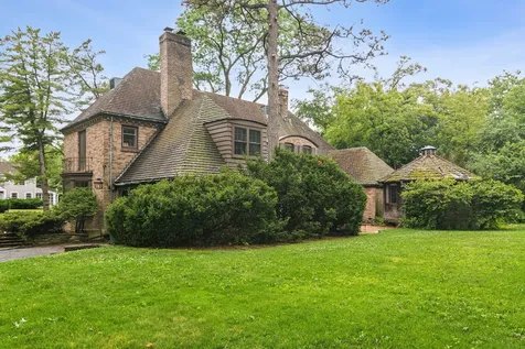 102 Pine Road Barrington IL 60010