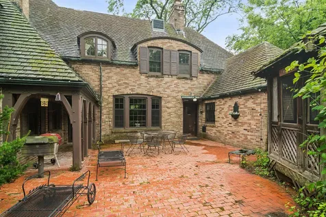 102 Pine Road Barrington IL 60010