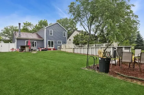 75 Rodenburg Road Roselle IL 60172