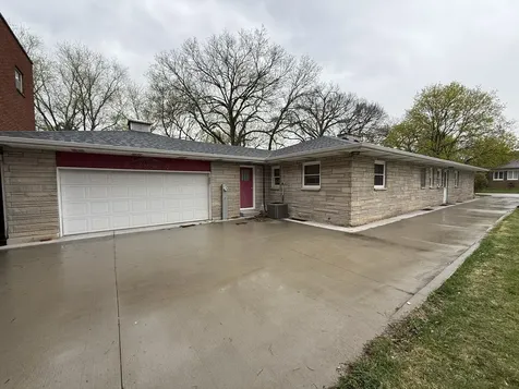409 West Jefferson Street Morris IL 60450