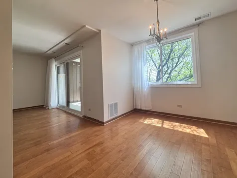 440 Raintree Court Glen Ellyn IL 60137