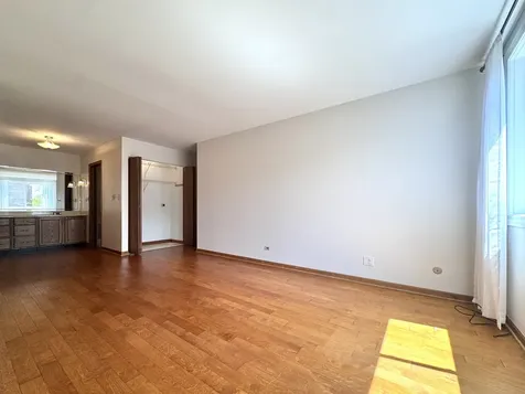 440 Raintree Court Glen Ellyn IL 60137
