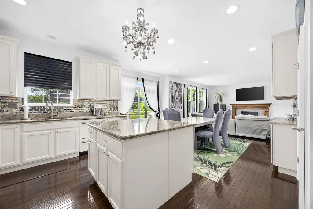 2297 Deerpath Road Bolingbrook IL 60490