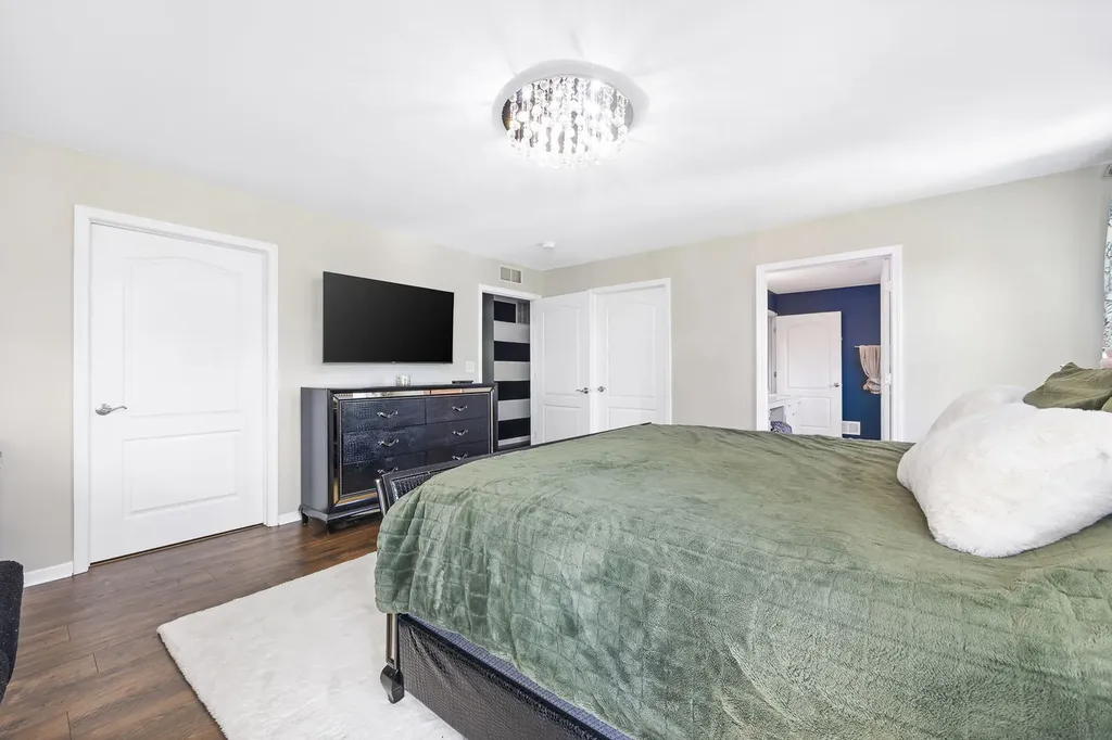 2297 Deerpath Road Bolingbrook IL 60490