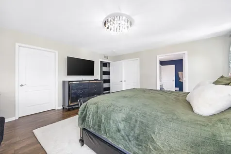 2297 Deerpath Road Bolingbrook IL 60490