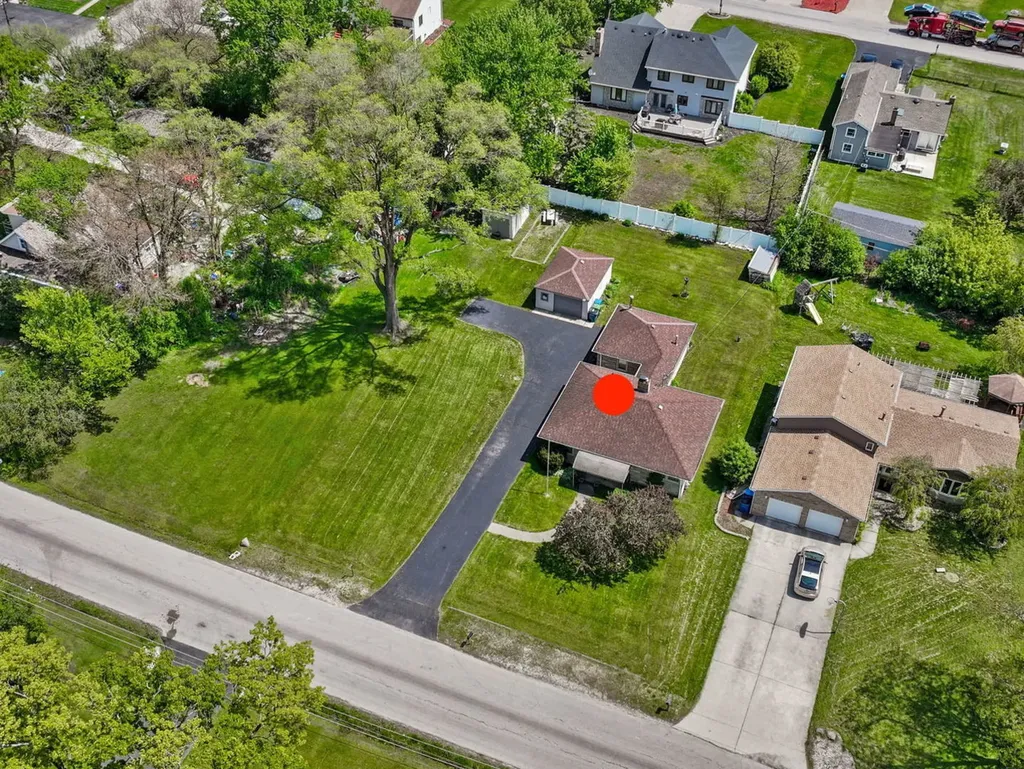 4N365 9TH Avenue Addison IL 60101
