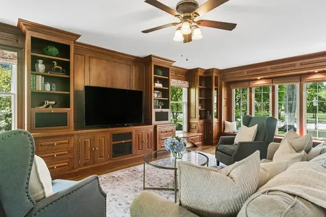 165 North Valley Road Barrington IL 60010
