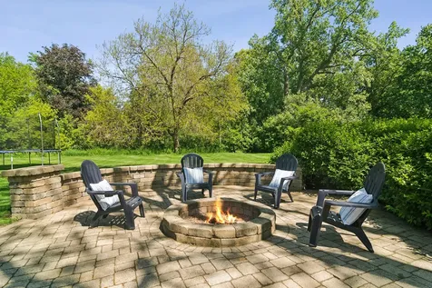 165 North Valley Road Barrington IL 60010