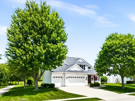 300 Whispering Pines Cc Lane Normal IL 61761