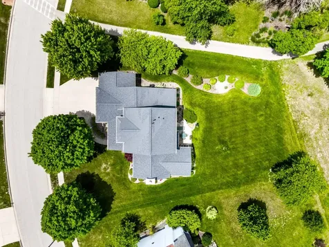 300 Whispering Pines Cc Lane Normal IL 61761