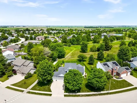300 Whispering Pines Cc Lane Normal IL 61761