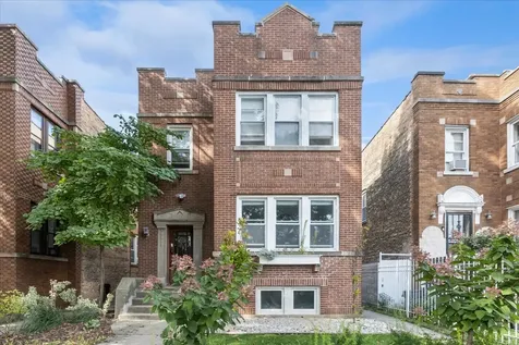 6724 North Campbell Avenue Chicago IL 60645
