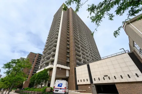 5855 North Sheridan Road Chicago IL 60660