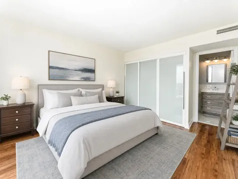 5855 North Sheridan Road Chicago IL 60660