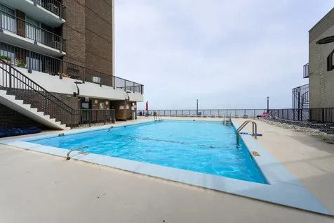 5855 North Sheridan Road Chicago IL 60660