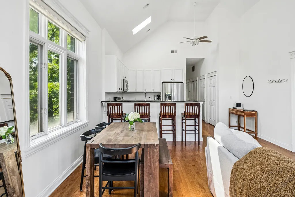 2001 West Addison Street Chicago IL 60618