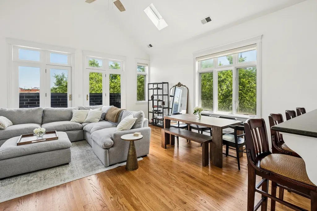 2001 West Addison Street Chicago IL 60618