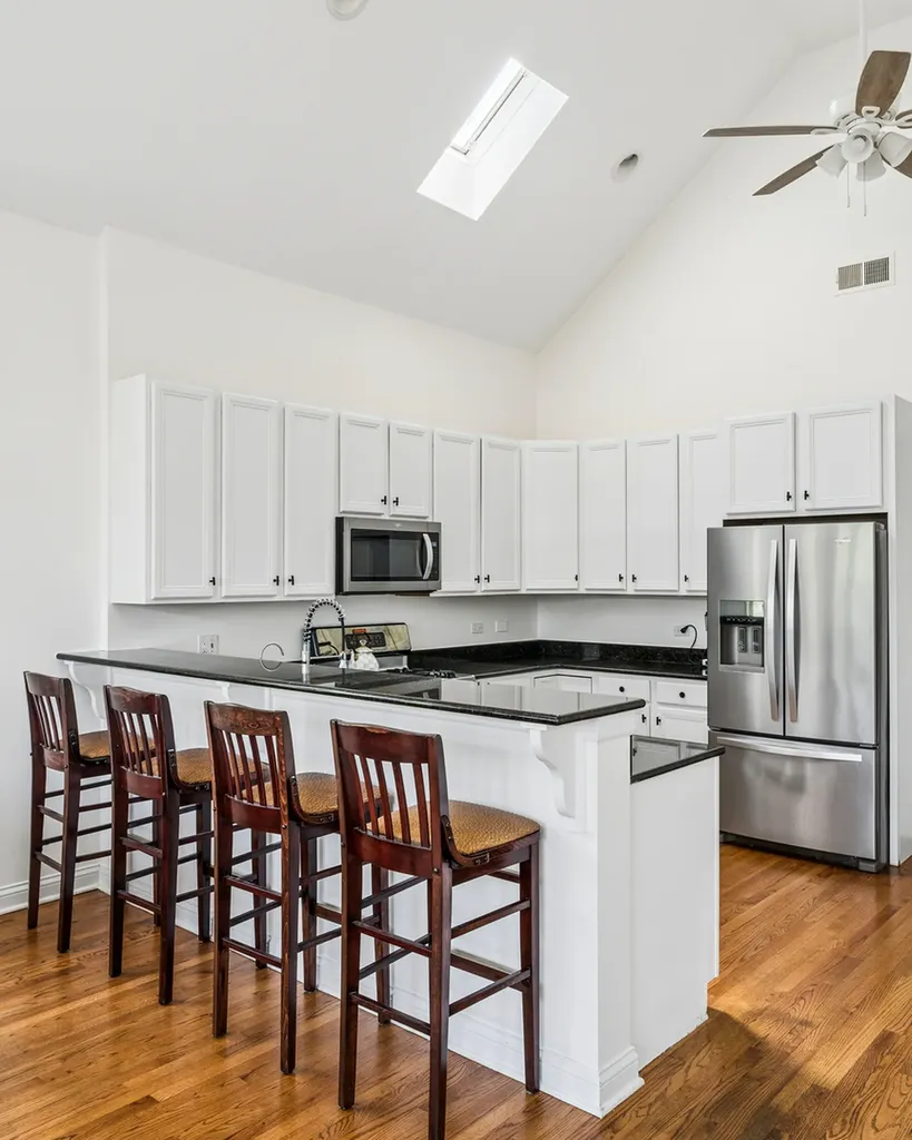 2001 West Addison Street Chicago IL 60618