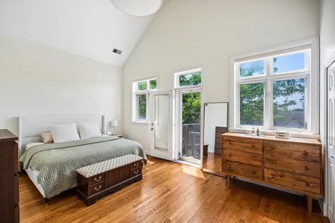 2001 West Addison Street Chicago IL 60618
