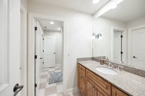 7508 Forest Oak Drive Mchenry IL 60050
