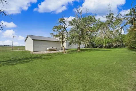 981 North 1200e Road Melvin IL 60952