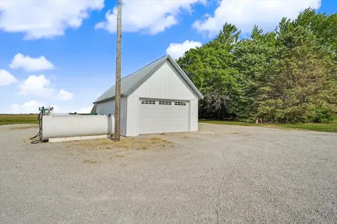 981 North 1200e Road Melvin IL 60952