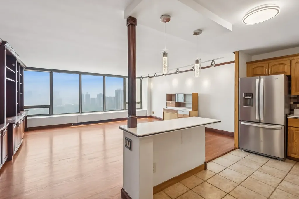 2800 North Lake Shore Drive Chicago IL 60657