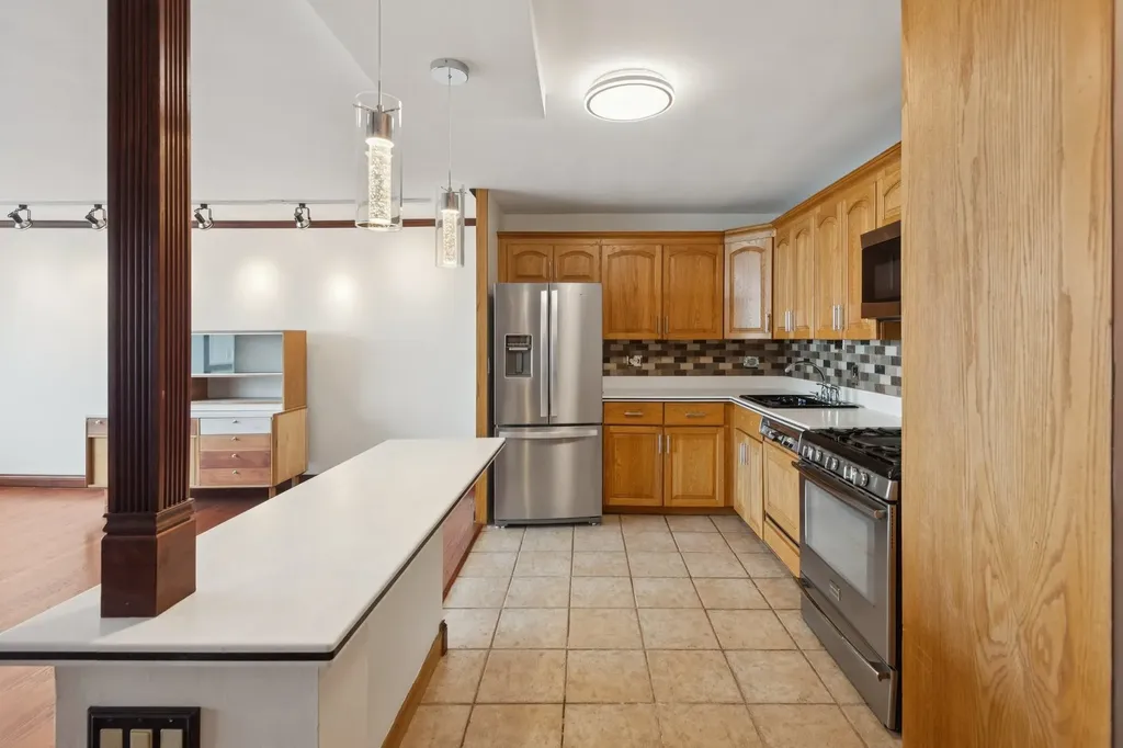 2800 North Lake Shore Drive Chicago IL 60657