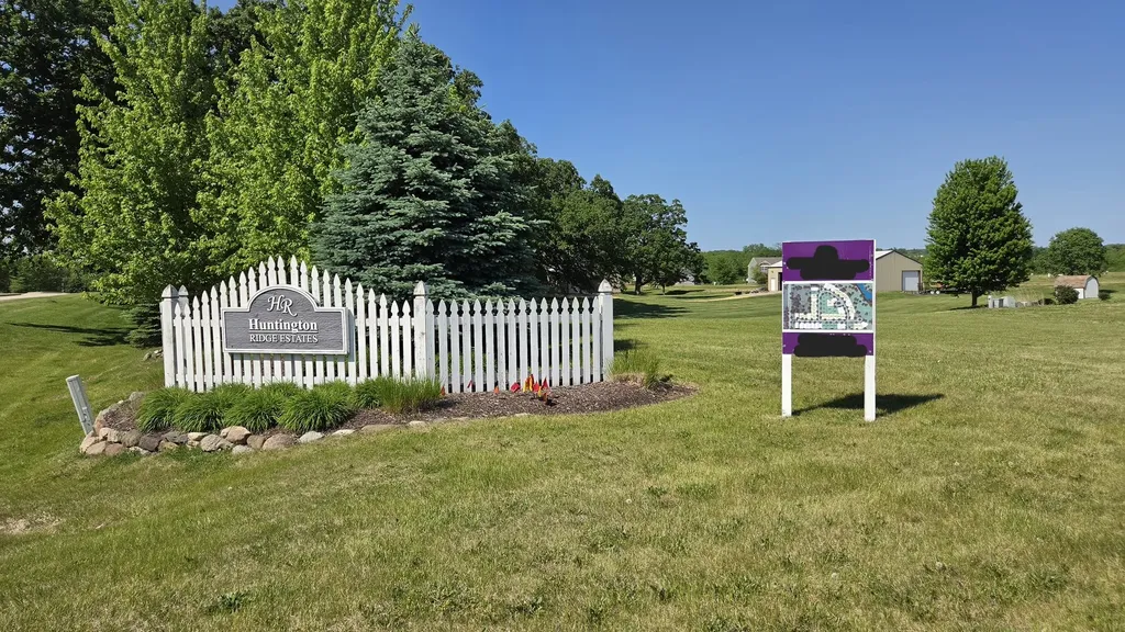 2002 Hillsboro Lane Harvard IL 60033