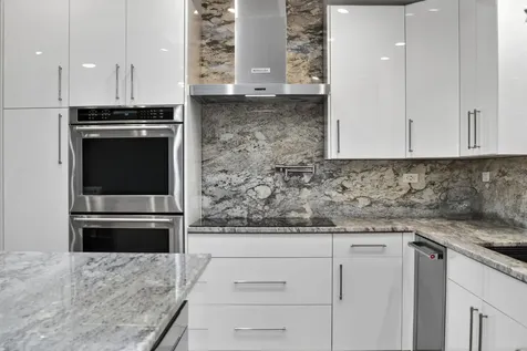 2843 South Briarwood Drive E Arlington Heights IL 60005