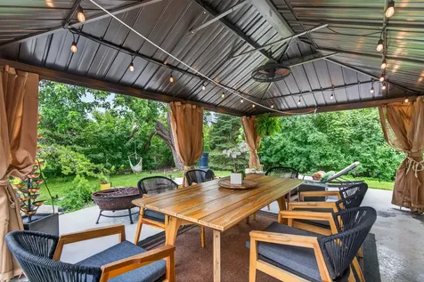 2843 South Briarwood Drive E Arlington Heights IL 60005