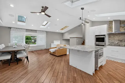 2843 South Briarwood Drive E Arlington Heights IL 60005