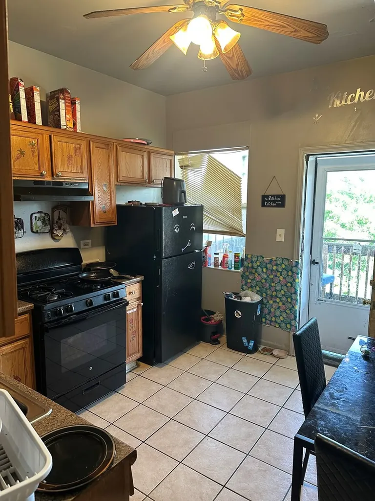 3712 West Grenshaw Street Chicago IL 60624