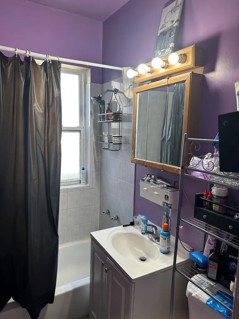 3712 West Grenshaw Street Chicago IL 60624
